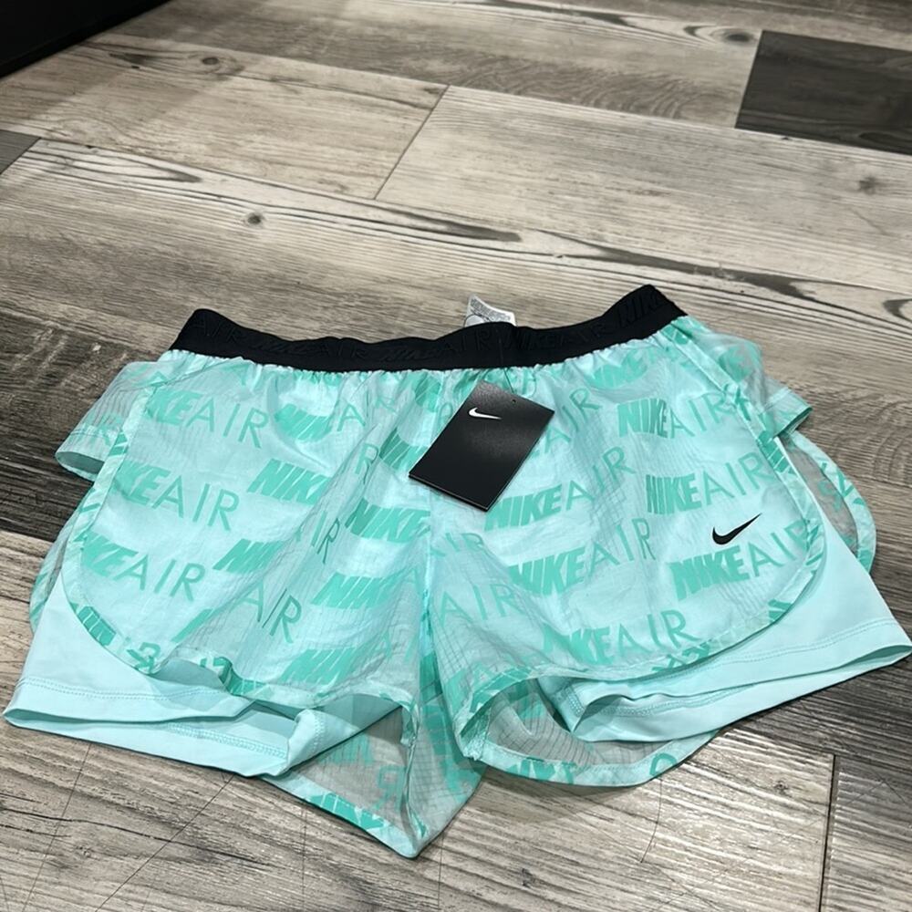 Nike Air Womens 2-in-1 Running Shorts CT7366-336 Mint Green Medium - Picture 2 of 6
